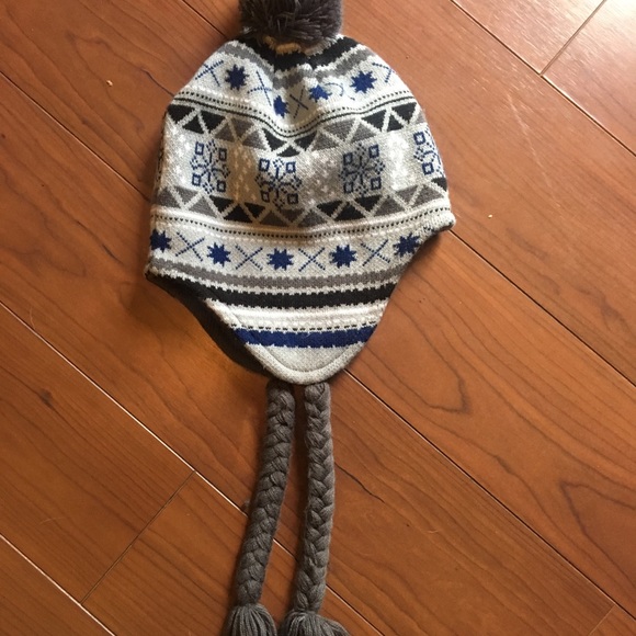 Men’s winter hat - Picture 1 of 1